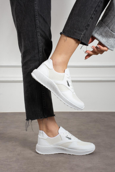 Kalın%20Taban%20Fileli%20Kadın%20Sneaker%20STC197