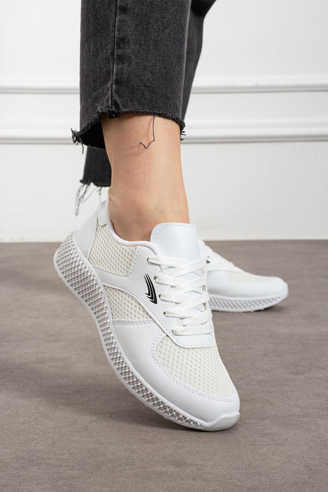 Kalın%20Taban%20Fileli%20Kadın%20Sneaker%20STC197